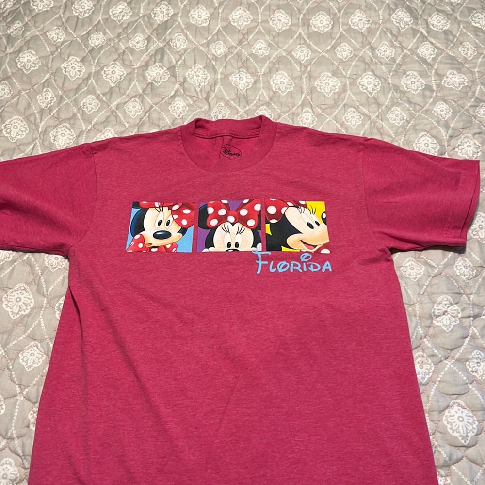 Disney Minnie shirt